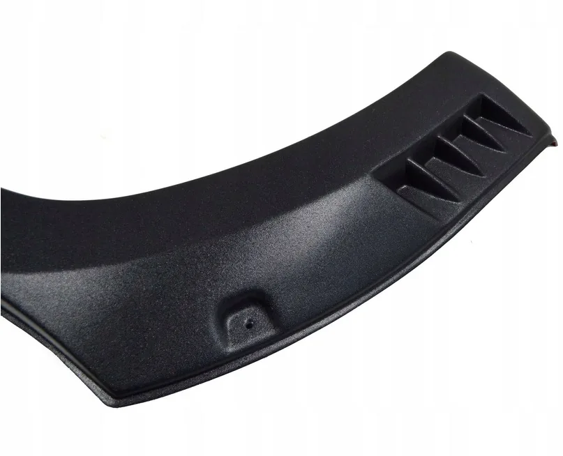 POSZERZENIA LLDPE TOYOTA HILUX REVO 2015+ (22mm)