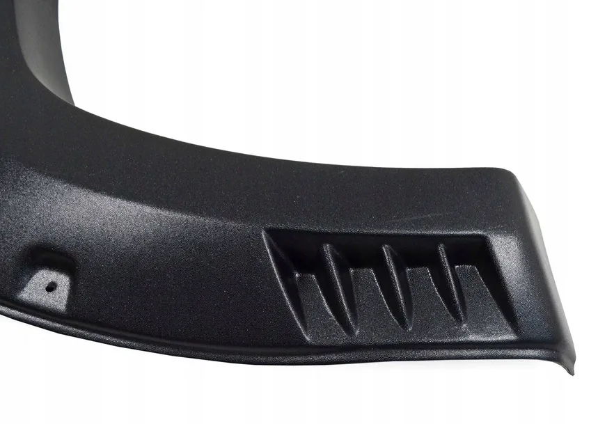POSZERZENIA LLDPE TOYOTA HILUX REVO 2015+ (22mm)