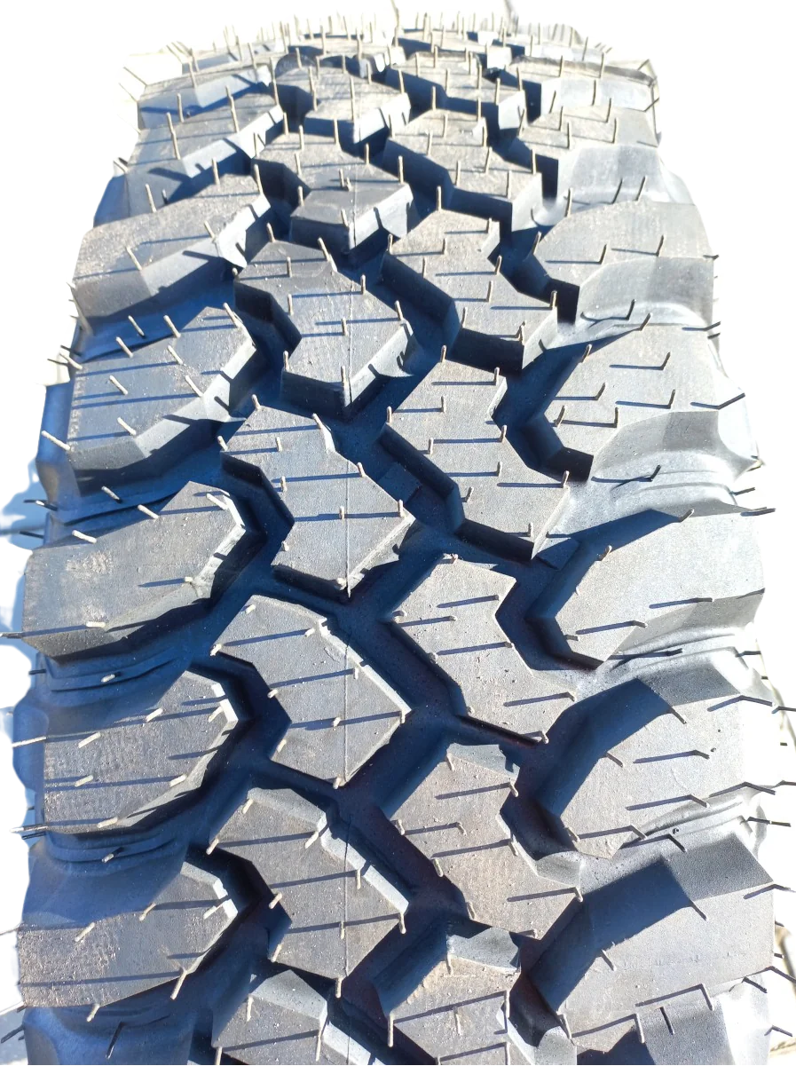 OPONY TERENOWE 4X4 235/70R16 DAKAR OFF-ROAD