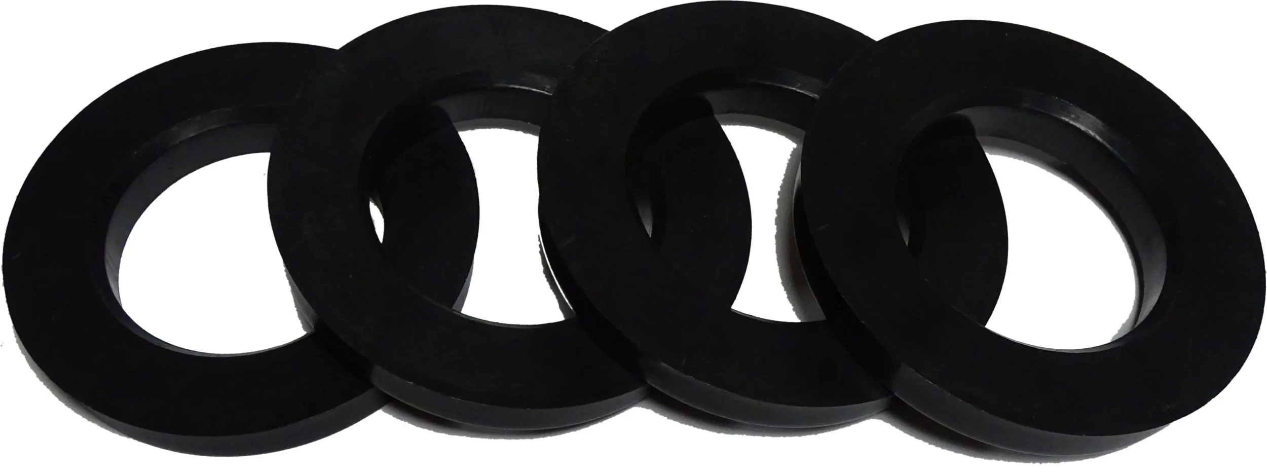 PIERŚĆIENIE CENTRUJĄCE DO FELG 110-67mm KPL 4szt