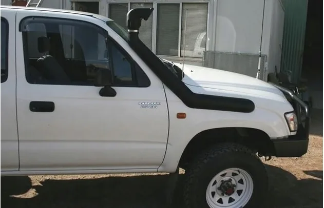 SNORKEL WLOT POWIETRZA TOYOTA HILUX 97-2005 PRAWY