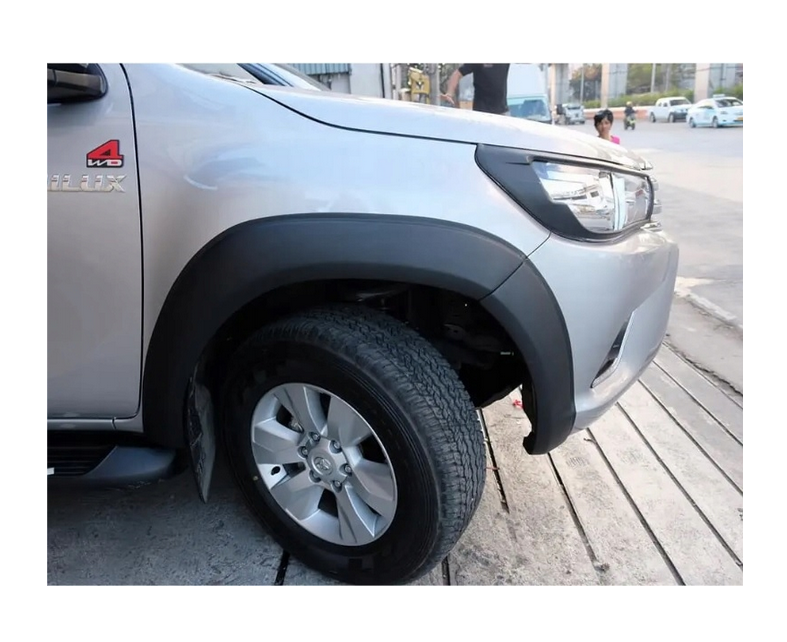 Nadkola TOYOTA HILUX REVO (2015+) 4-drzwi poszerzenia - obrazek 6