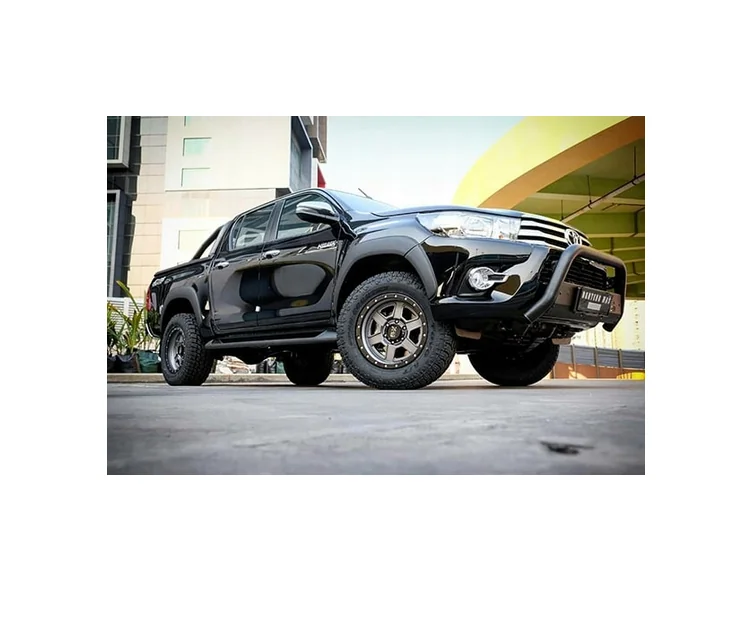 Nadkola TOYOTA HILUX REVO (2015+) 4-drzwi poszerzenia