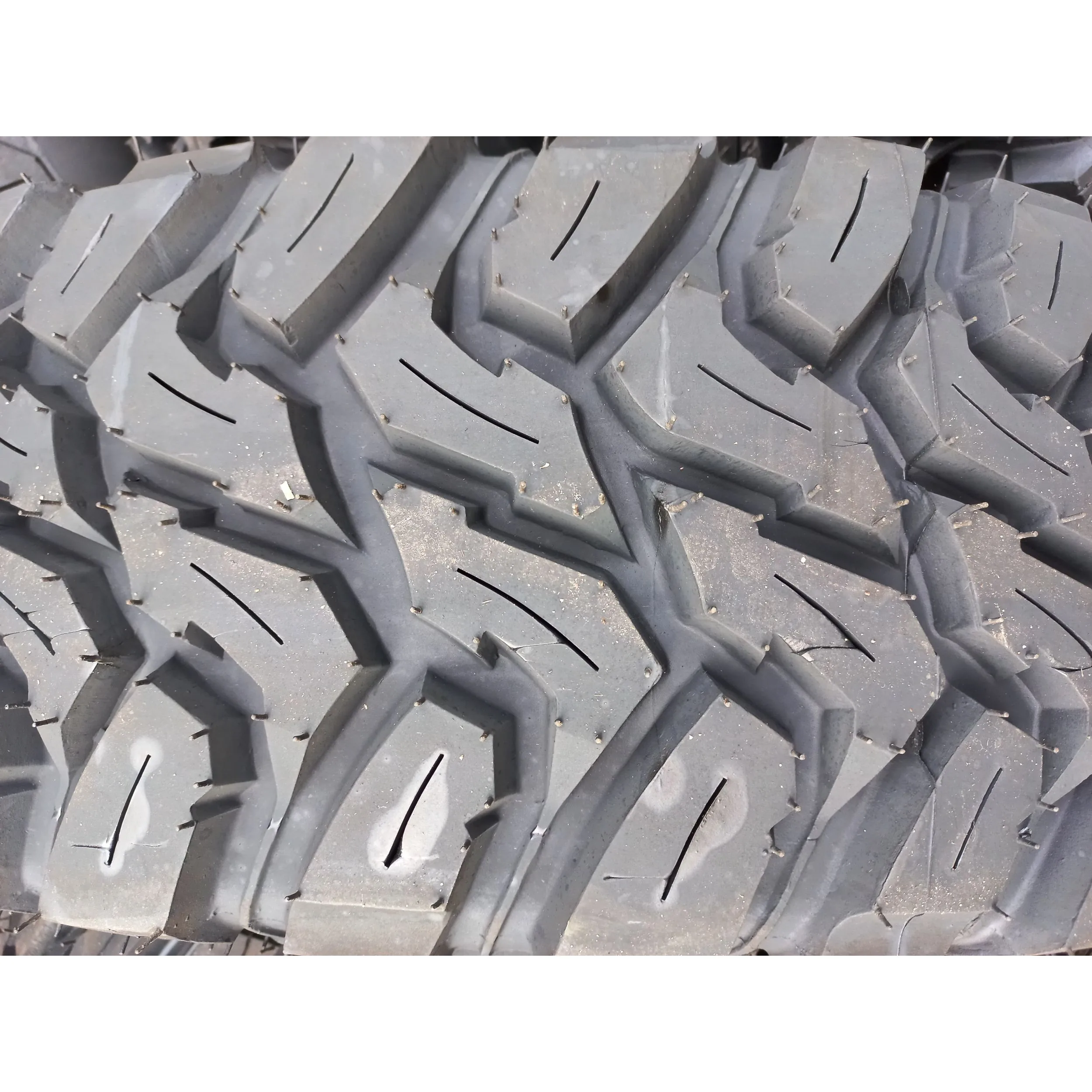 OPONA OPONY TERENOWE 4X4 235/65R17 VIPER MT SUZUK