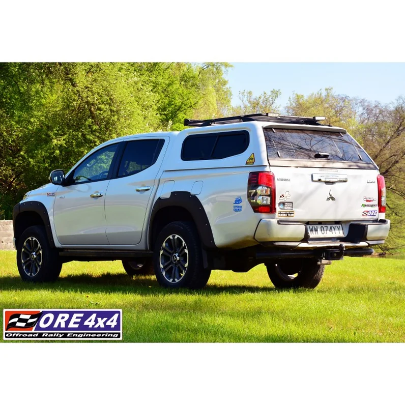 Lift 2 cale Mitsubishi L200 (od 2015r) z wieszakami smarowalnymi