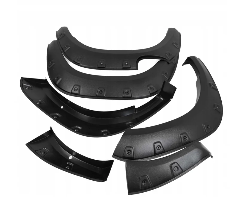 TOYOTA HILUX REVO (15+) 4D POSZERZENIA NADKOLI FENDERY 4,5 cm - obrazek 2